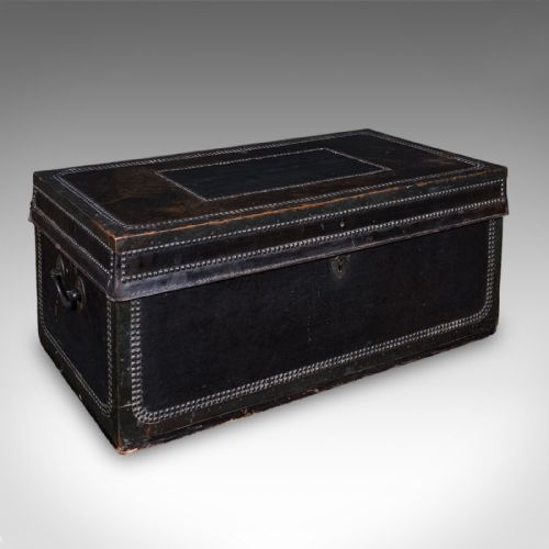 ANTIQUE WINDSOR TRUNK ENGLISH LEATHER CAMPHORWOOD CHEST HIGH VICTORIAN 1870