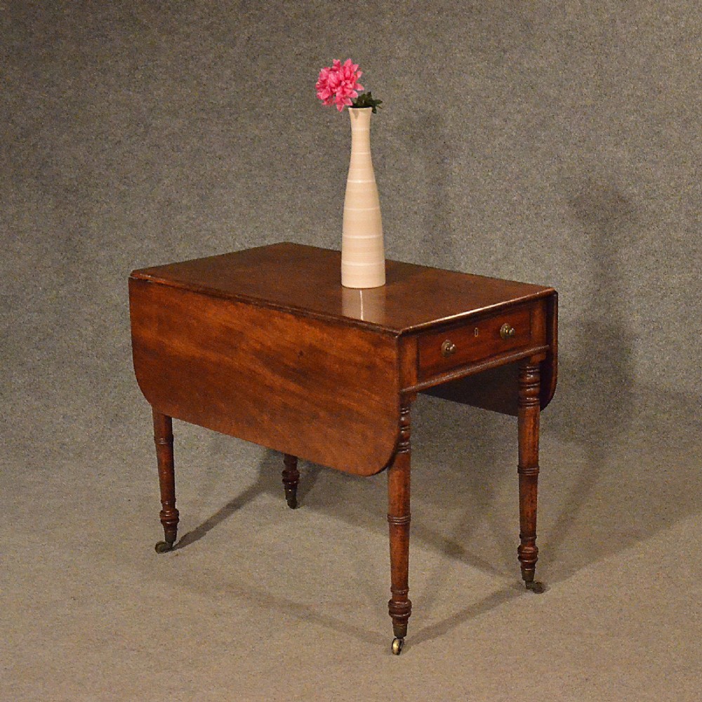 Antique Table Pembroke Drop Leaf Lamp Dining Display Fine English Regency c1830