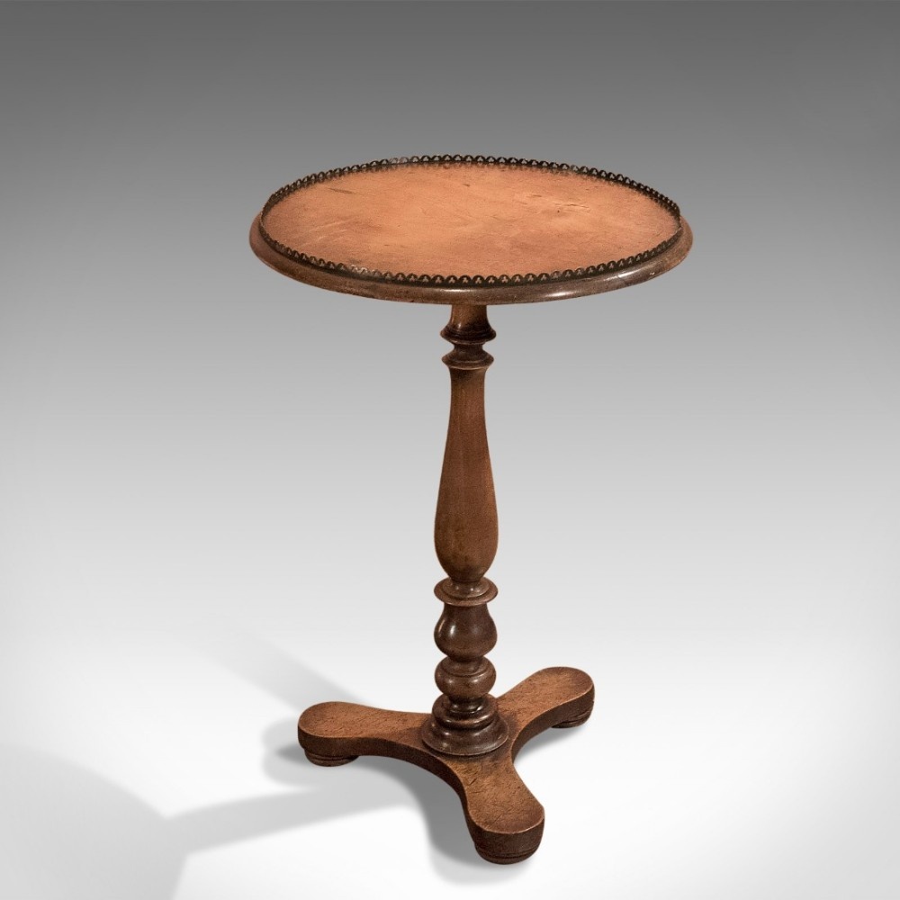 Antique Club Table, Regency Walnut c.1820