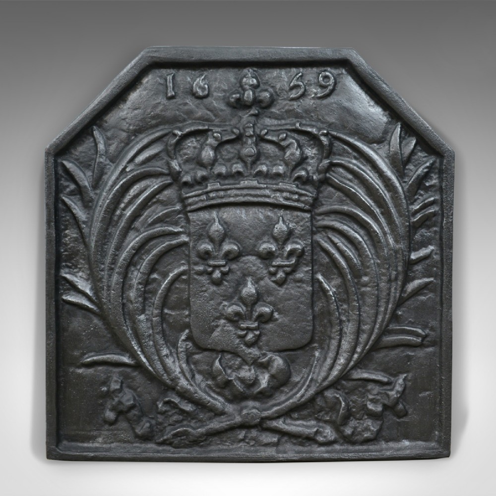 Antique Cast Iron Fire Back, Coat of Arms, Fireplace Revival Casting, Circa 1900