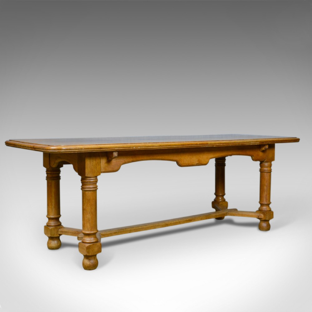 French Antique Dining Table, Oak, Seating up to Eight, Early C20th, Circa 1920