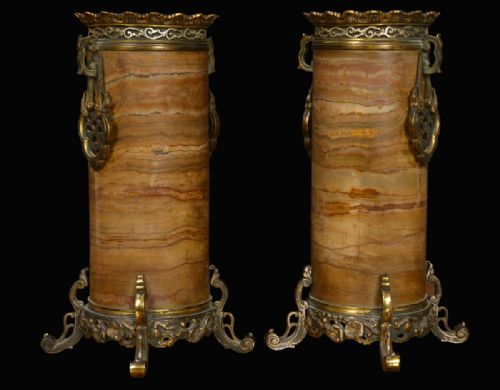 Pair of Alabastro-fioriti Vases