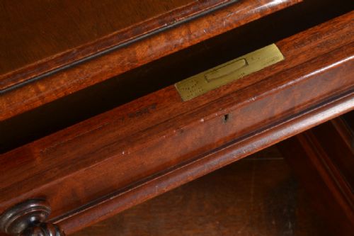 VERY FINE MAHOGANY PEDESTAL DESK STAMPED FOR JAMES WINTER SONS - ADDITIONAL PHOTO 5