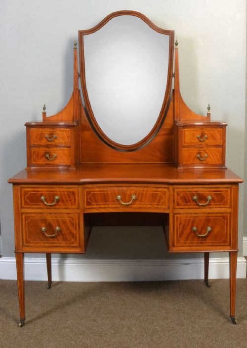 Edwardian Inlaid Mahogany Dressing Table
