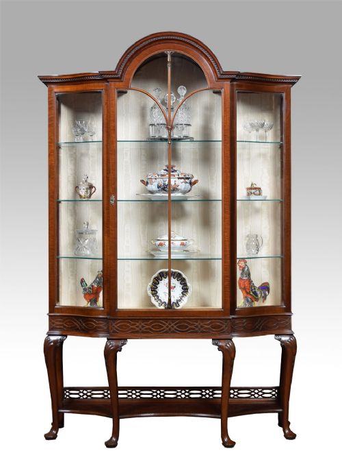 Mahogany Dome Top Display Cabinet