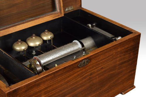 EDWARDIAN WALNUT CASED SWISS CYLINDER MUSICAL BOX - ADDITIONAL PHOTO 1