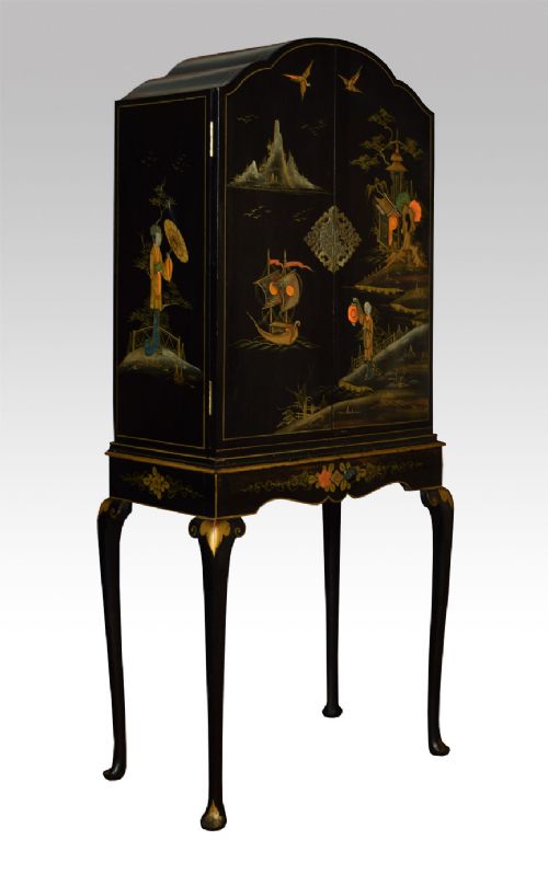 Chinoiserie Drinks Cabinet