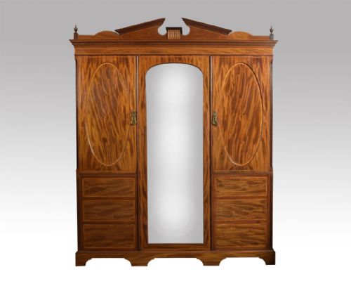 Figured Mahogany Three Door Wardrobe