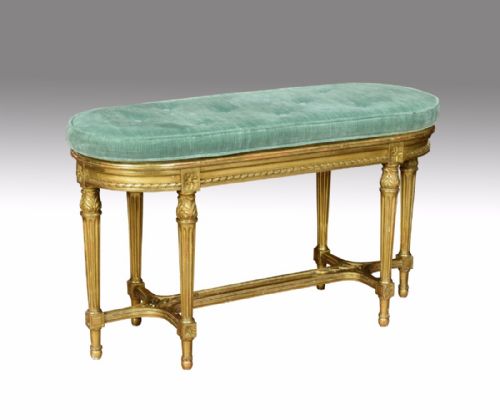 Early 20th Century French Gilt Wood Oval Window Seat