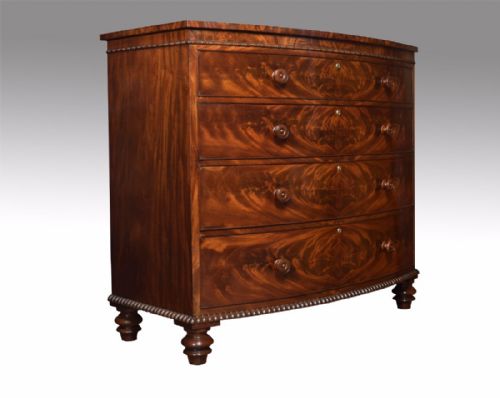 19th Century Mahogany Bow Fronted Chest of Draws