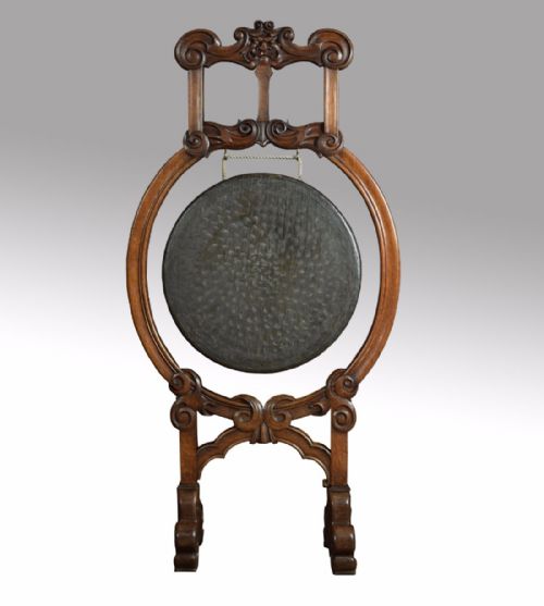 Substantial Oak Country House Floor Standing Dinner Gong
