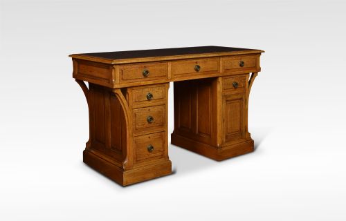 Oak Arts & Crafts Pedestal Desk