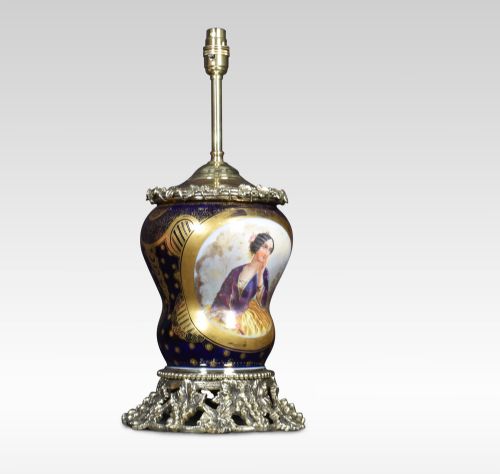 FRENCH SEVRES STYLE ORMOLUMOUNTED TABLE LAMP - ADDITIONAL PHOTO 1
