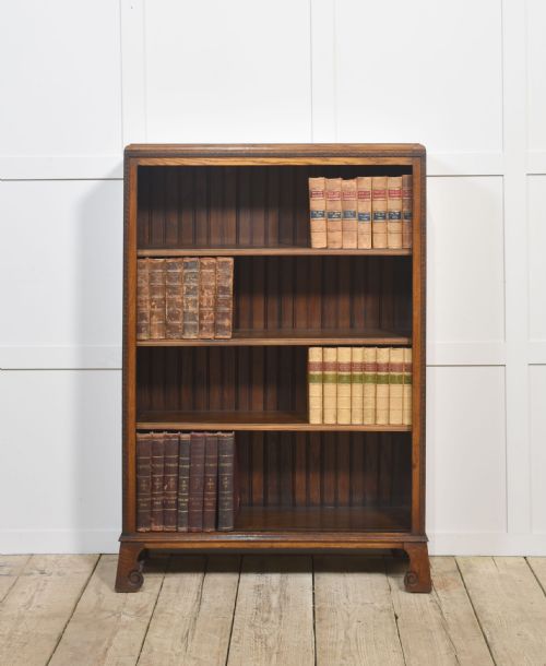 oak open bookcase - CATEGORY: ANTIQUE BOOKCASES - DATED 1910
