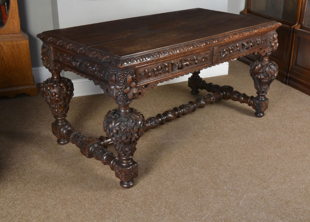 Victorian oak library or center table