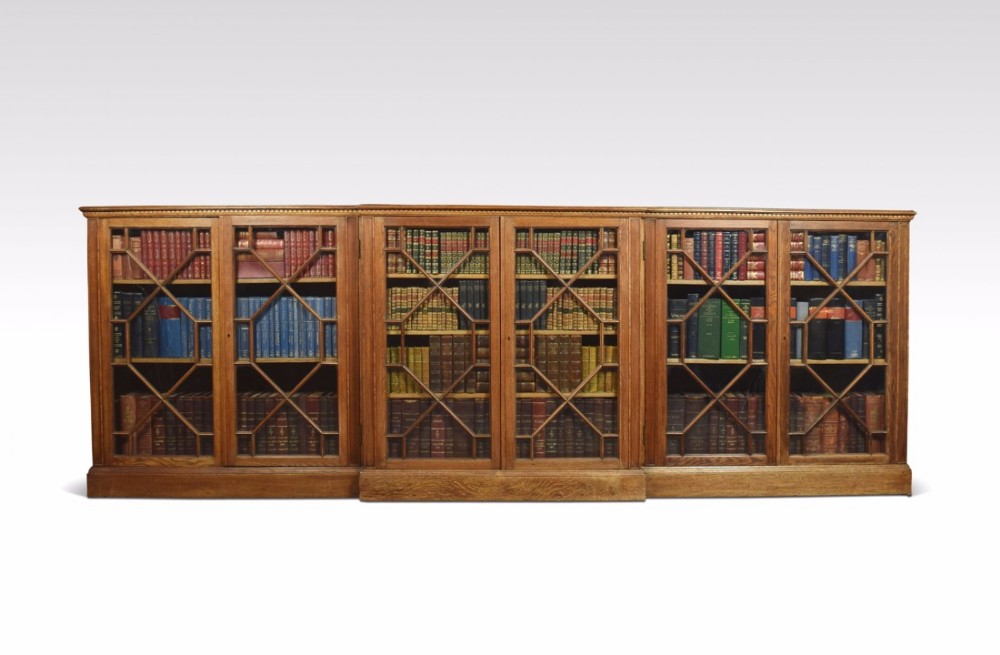 Large late 19th Century oak dwarf breakfront bookcase