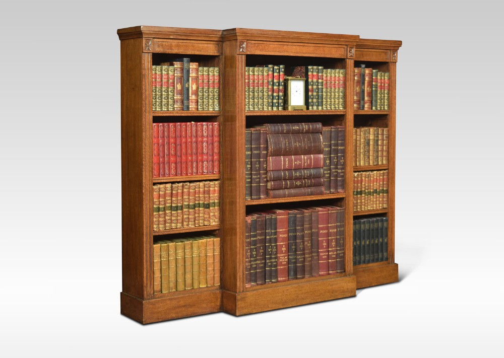 Oak breakfront open bookcase