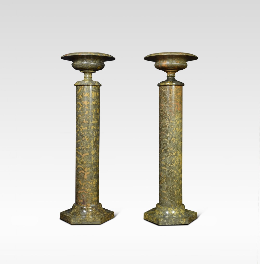 19th century Pair of Marble Columns and Tazzas