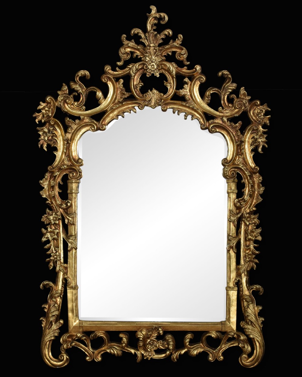 Substantial Chippendale style gilt wall mirror
