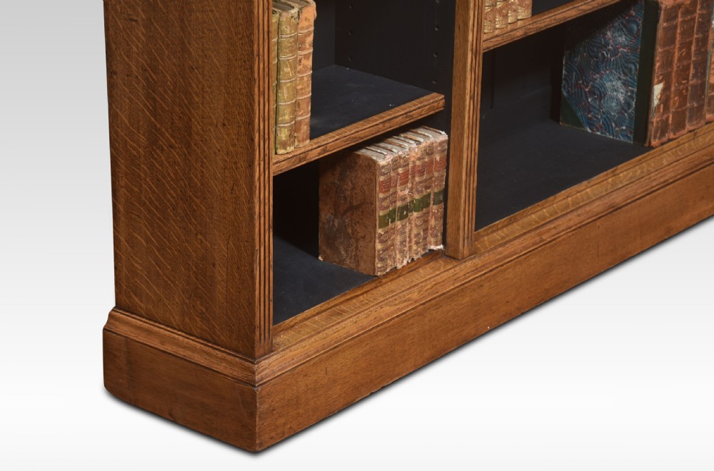 Oak open bookcase View VII