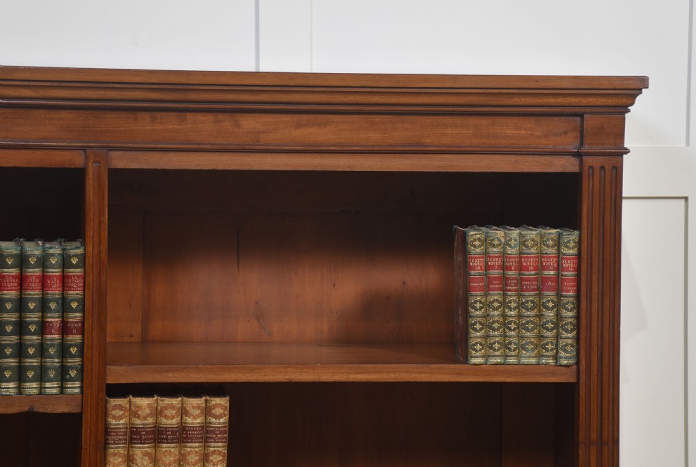 Mahogany open bookcase View III