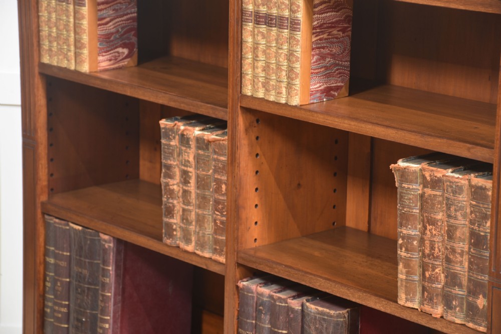 Mahogany open bookcase View VII