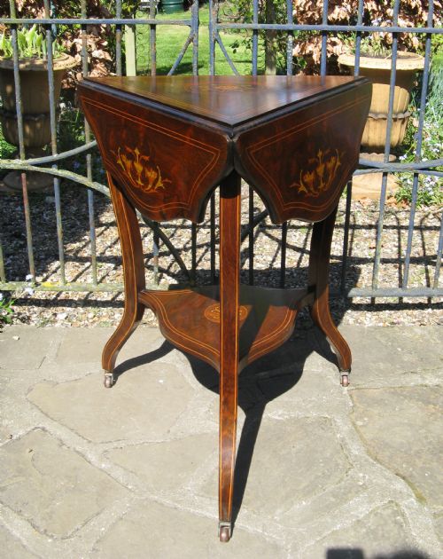 fig 1. EDWARDIAN INLAID ROSEWOOD DROPLEAF OCCASIONAL TABLE c1910
