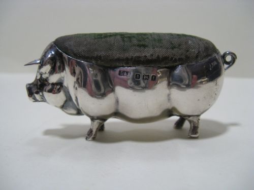 Levi & Salaman Silver Pig Pin Cushion Birmingham 1905