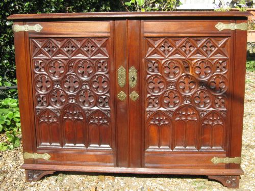 fig 1. VICTORIAN GOTHIC REVIVAL WALNUT CABINET c1880
