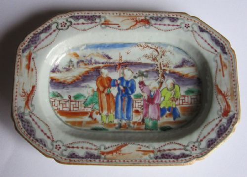Small Late 18th Century Chinese Porcelain Octagonal Platter