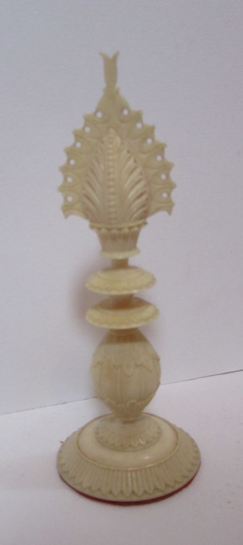 fig 2. 19th C CARVED VIZAGAPATAM CHESS SET