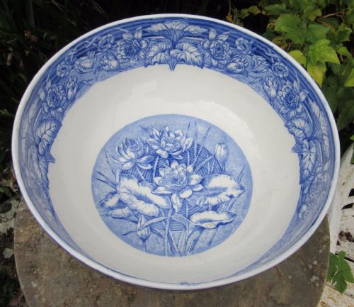 fig 1. VERY LARGE VICTORIAN WEDGWOOD BLUE & WHITE PUNCH BOWL