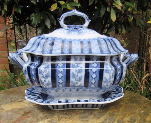 Staffordshire Blue & White Corinthian Flute Tureen, Cover and Stand C1910