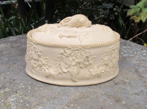 Wedgwood Biscuit Ware Game Pie Dish & Liner 1867