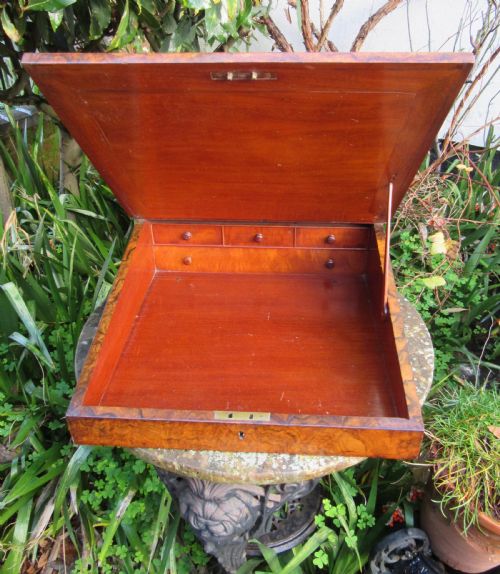 FIGURED WALNUT WRITING SLOPE C1850 - ADDITIONAL PHOTO 2