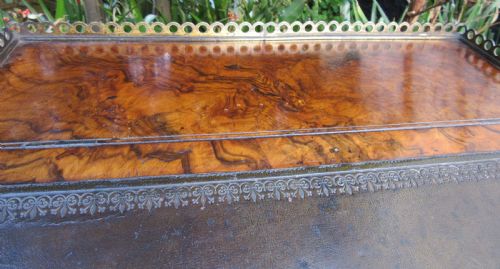 FIGURED WALNUT WRITING SLOPE C1850 - ADDITIONAL PHOTO 6