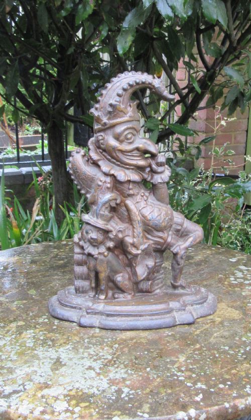 MR PUNCH CAST IRON DOOR STOP C1880 - ADDITIONAL PHOTO 1