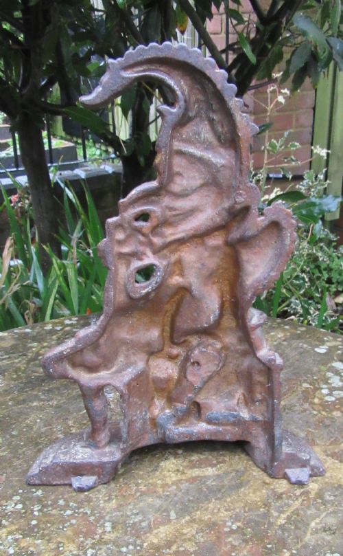 MR PUNCH CAST IRON DOOR STOP C1880 - ADDITIONAL PHOTO 2