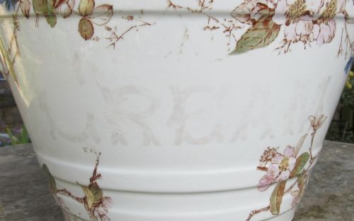 fig 1. ANTIQUE CREAM PAIL DAIRY SUPPLY Co Ltd LONDON