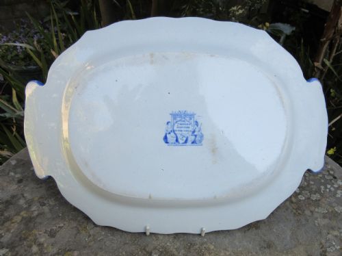 fig 2. ENGLISH BLUE & WHITE JONES & SON BRITISH HISTORY SERIES STAND c1820