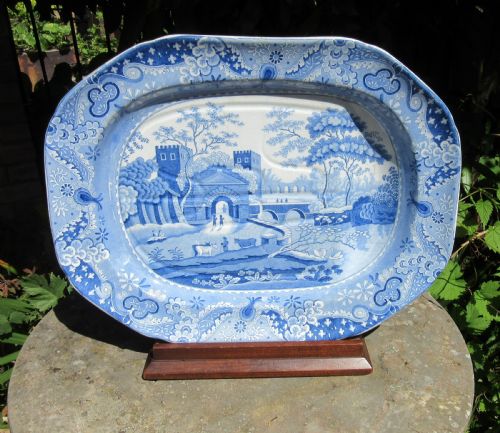 English Georgian Blue & White Well and Tree Serving Plate