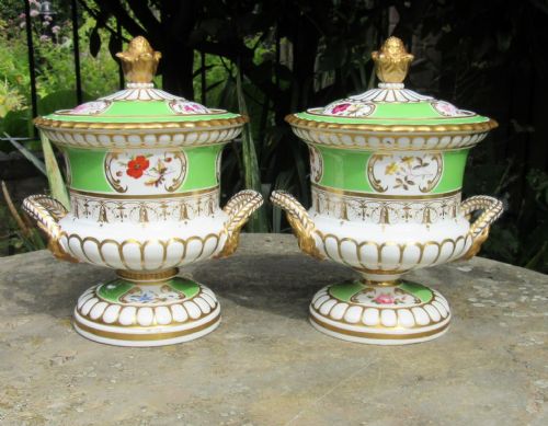 Fine Pair Chamberlains Worcester Porcelain Sauce Tureens & Covers