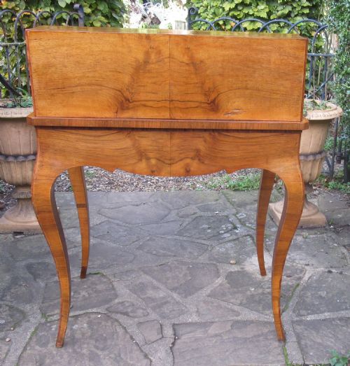 ENGLISH FIGURED WALNUT WRITING DESK - ADDITIONAL PHOTO 4
