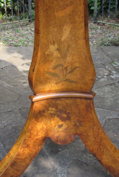 FINE INLAID BURR WALNUT TRIPOD LAMP TABLE C1840 - ADDITIONAL PHOTO 2