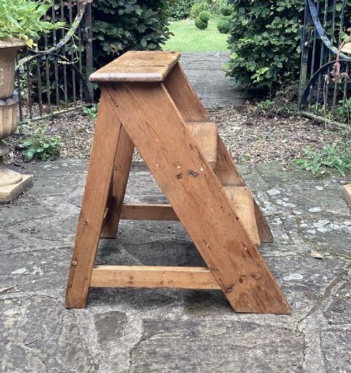 VICTORIAN COUNTRY PINE KITCHENLIBRARY STEPS - ADDITIONAL PHOTO 3