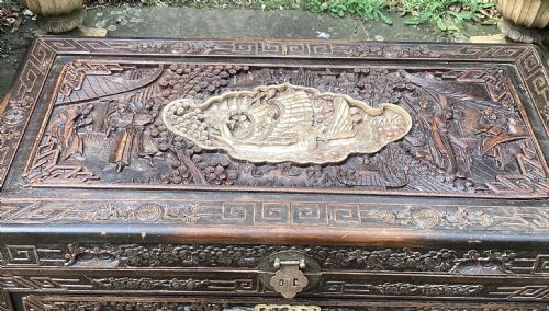 ORIENTAL CARVED CAMPHOR WOOD TRUNK C1910 - ADDITIONAL PHOTO 2
