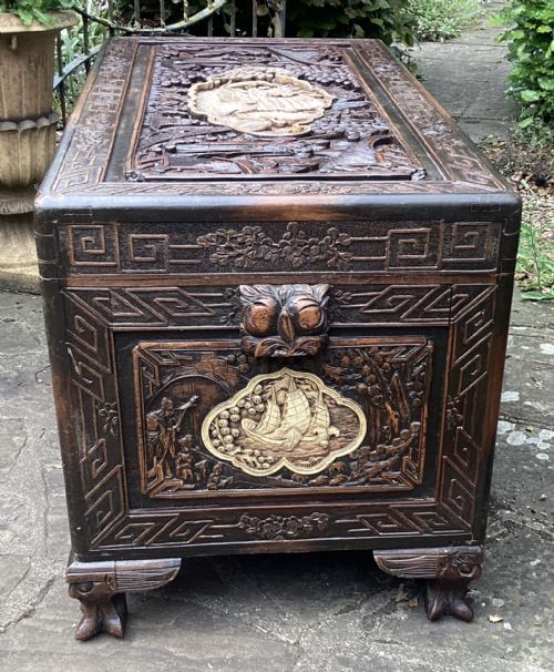 ORIENTAL CARVED CAMPHOR WOOD TRUNK C1910 - ADDITIONAL PHOTO 6