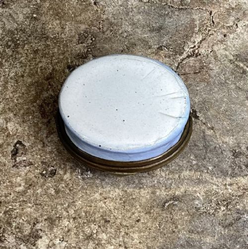 GEORGIAN ENAMEL PATCH BOX C1800 - ADDITIONAL PHOTO 1