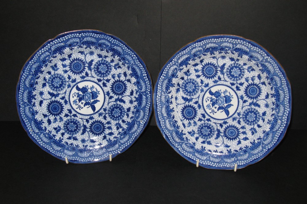 PAIR OF BLUE & WHITE TRANSFER PRINTED PLATES c1820