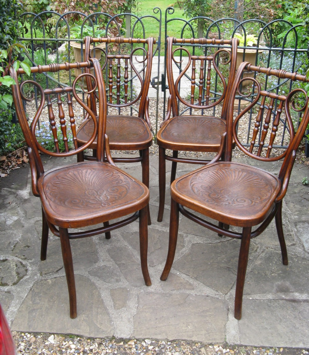 SET OF FOUR LYRE BACK BENTWOOD CHAIRS c1900